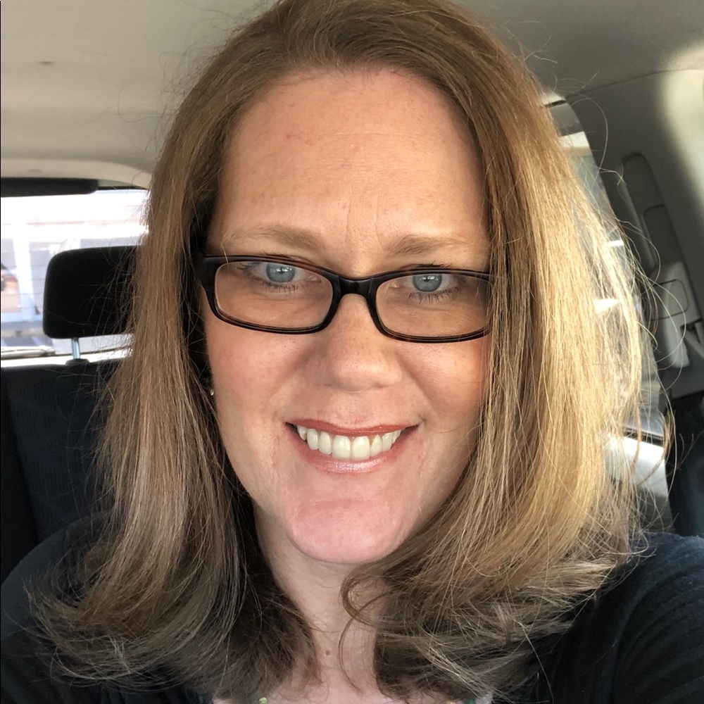 Meet your Posher, Jennifer